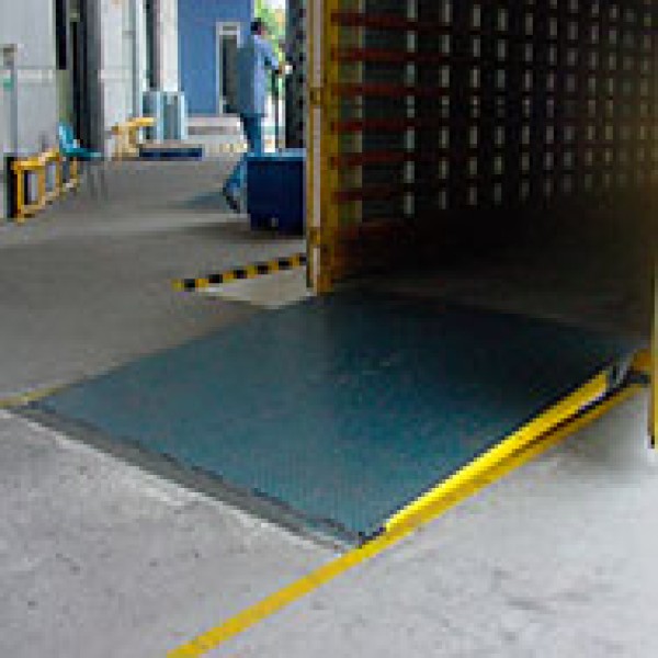 Plataforma niveladora de doca manual