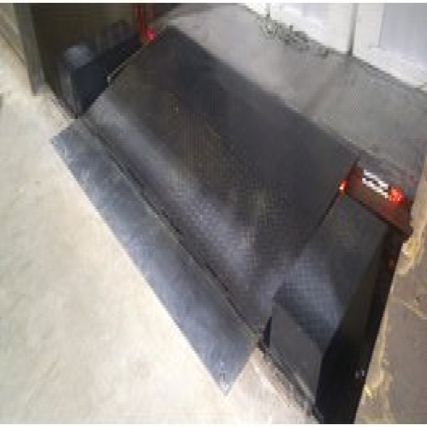 Plataforma niveladora de doca