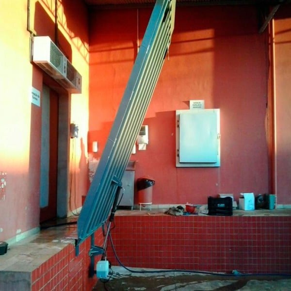 Plataforma niveladora eletrohidráulica