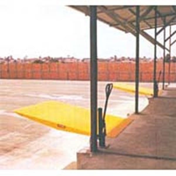 Plataforma niveladora para docas