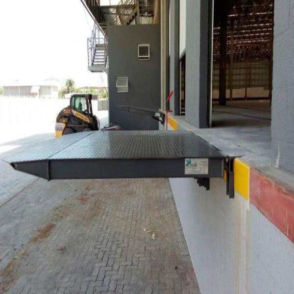 Plataforma Niveladora de Doca Embutida