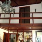 mezanino de madeira na sala