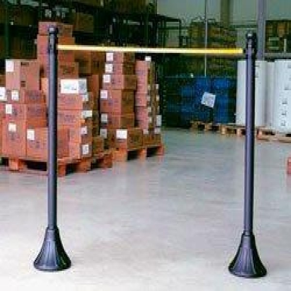 Pedestal plástico preto