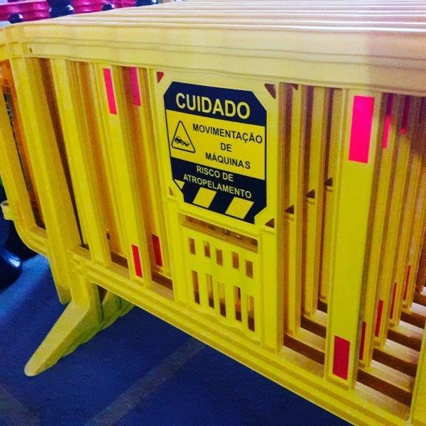 Sinalização de segurança industrial