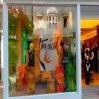 adesivos para vitrine de salão de beleza