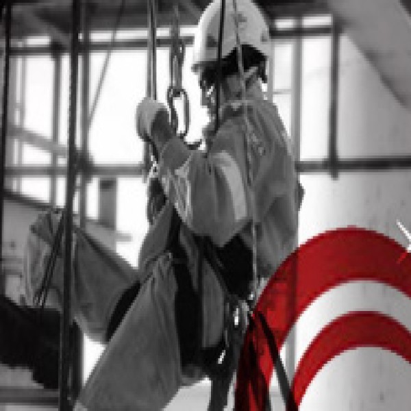 Acesso por corda industrial