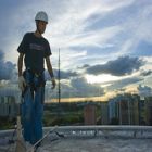 Alpinismo do tipo industrial para contratar
