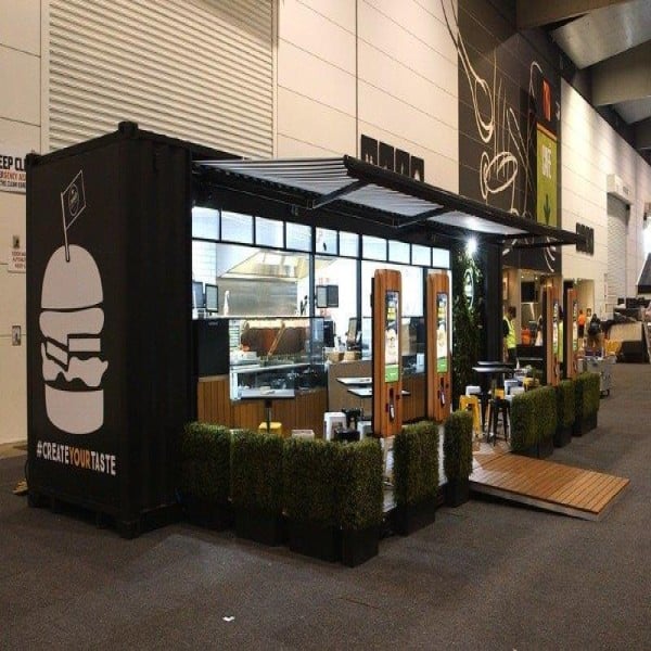 Serviço de customização de container