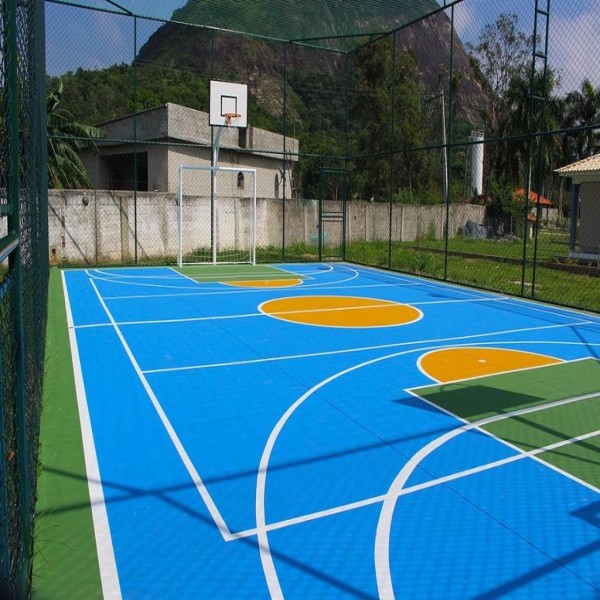 Construção de quadras poliesportivas
