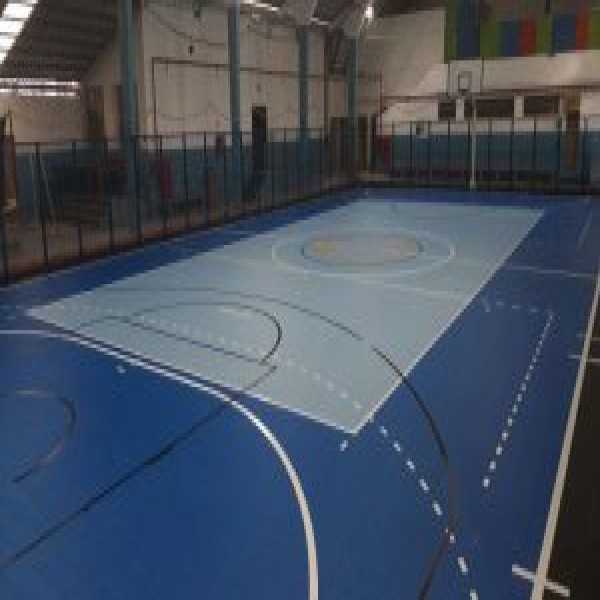 Quadra esportiva emborrachada