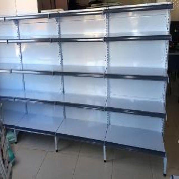 gôndolas para loja