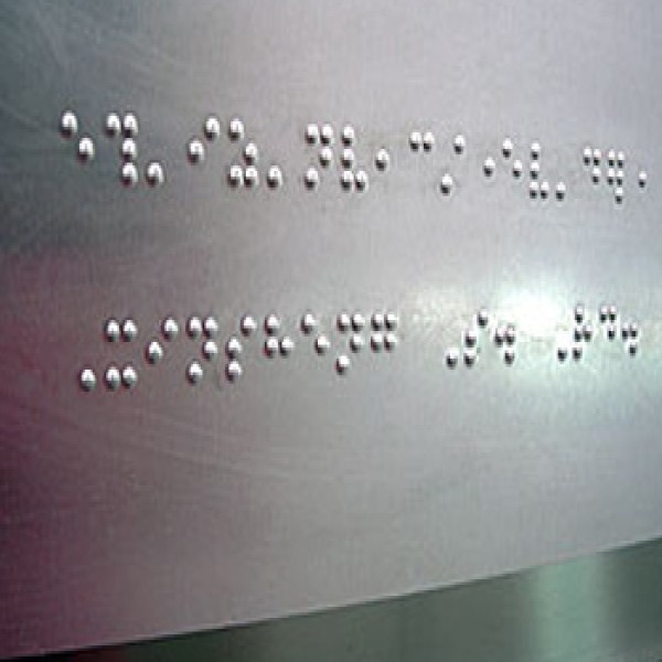 Placa em braille para corrimão