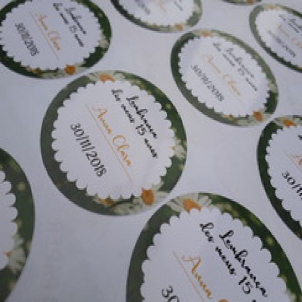 Etiquetas adesivas personalizadas