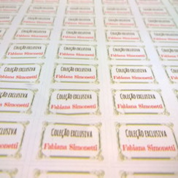 Etiquetas adesivas personalizadas