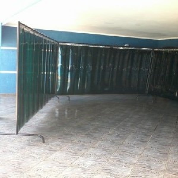 cortina de solda em tiras