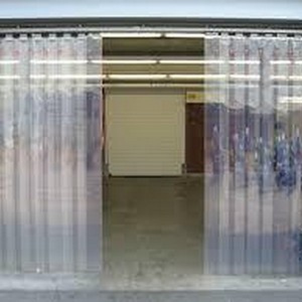 Cortina divisória de leito hospitalar