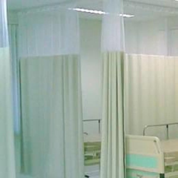 Cortina divisória hospitalar em vinil