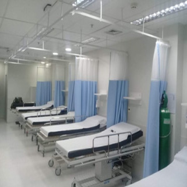 Cortina hospitalar em vinil