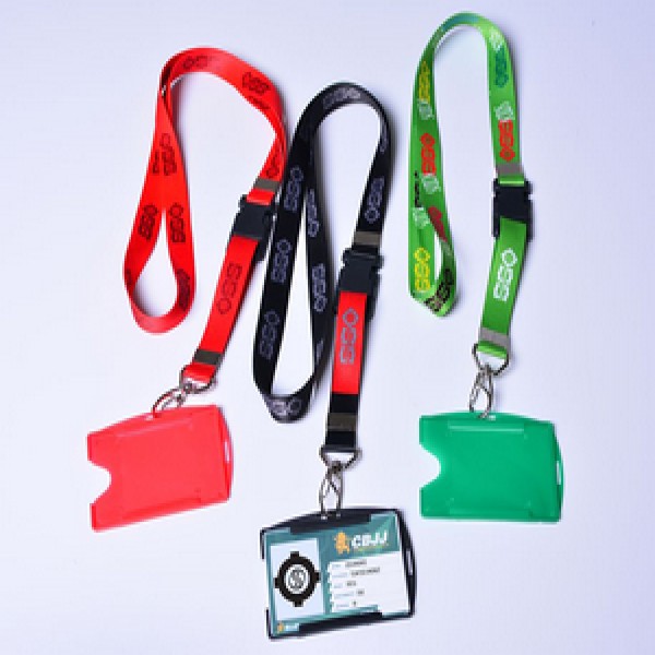 cordão de identificação