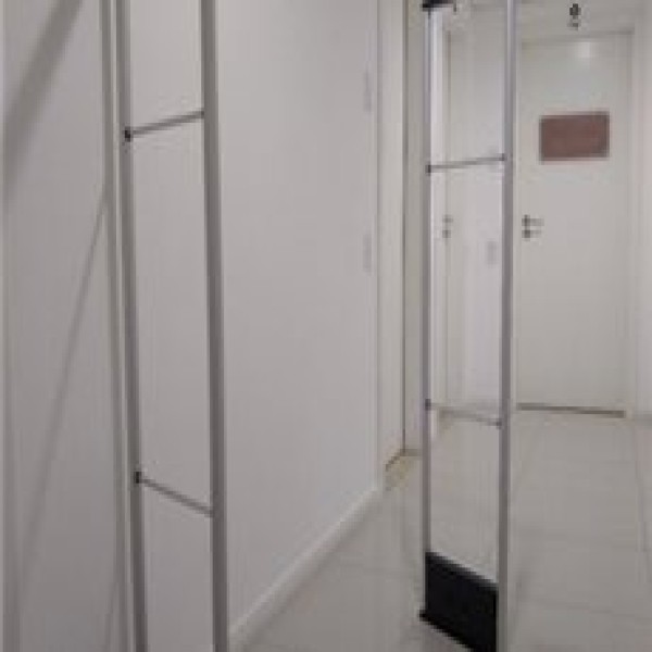 Sistema anti roubo para lojas