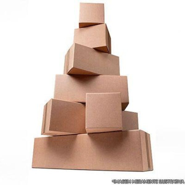 Caixa de papelão tipo maleta