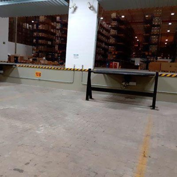 Plataforma niveladora de doca avançada