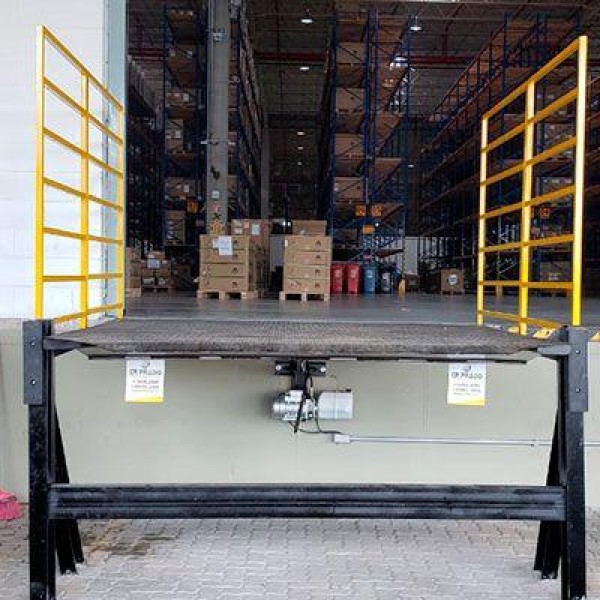 Plataforma niveladora eletrohidráulica