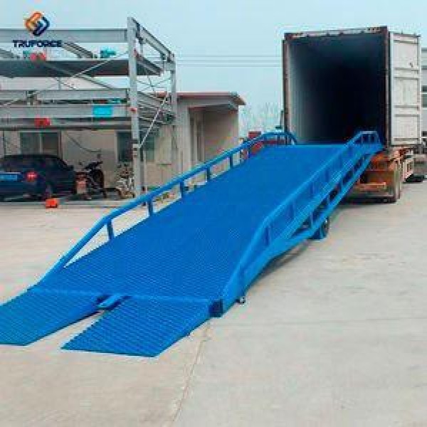 rampa para doca de carregamento - Soluções Industriais