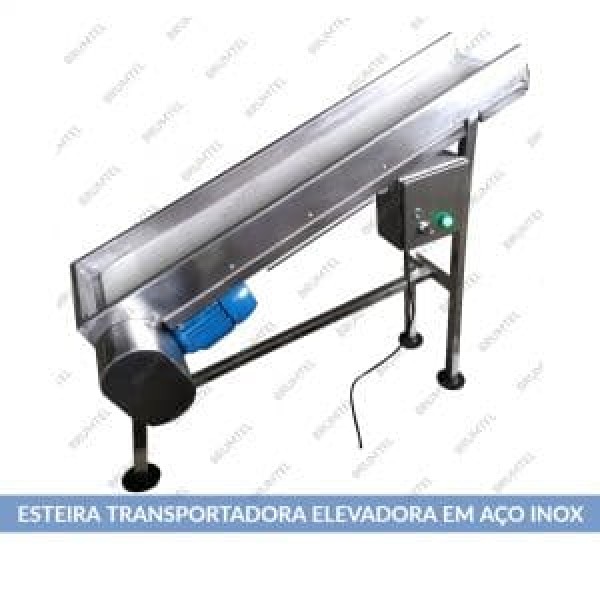 Mesa elevadora com esteira transportadora