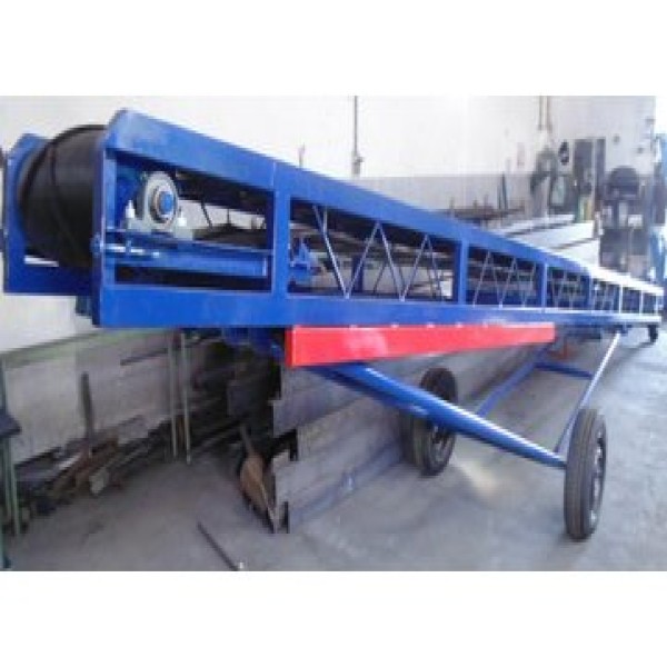 Mesa elevadora com esteira transportadora
