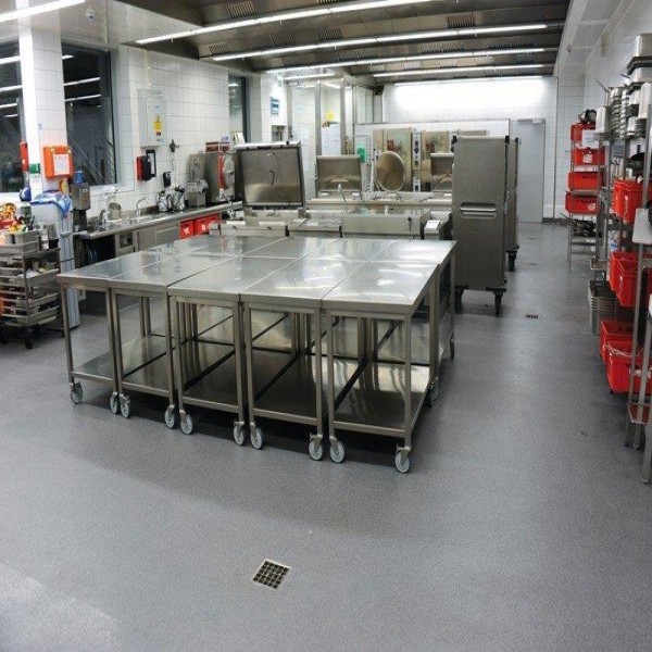 Revestimento de piso para cozinha industrial