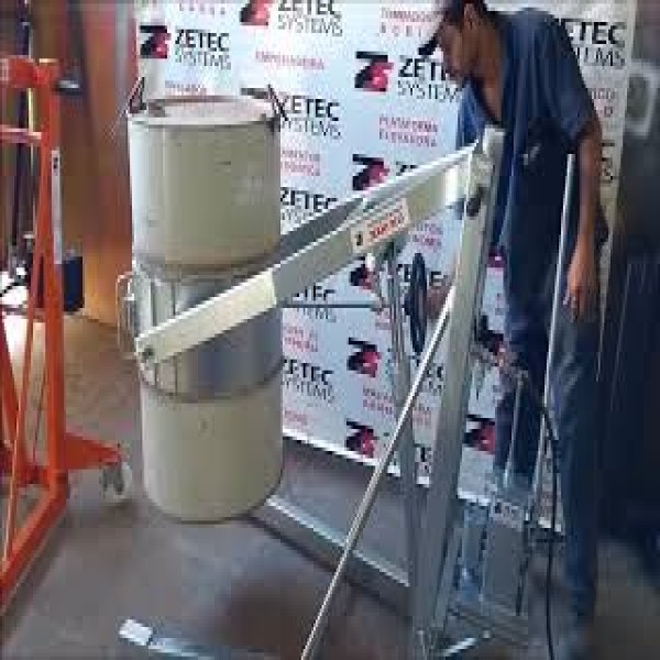 Entornador de bombona plástica