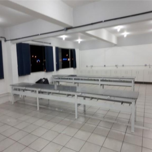 Bancada para laboratório para faculdade