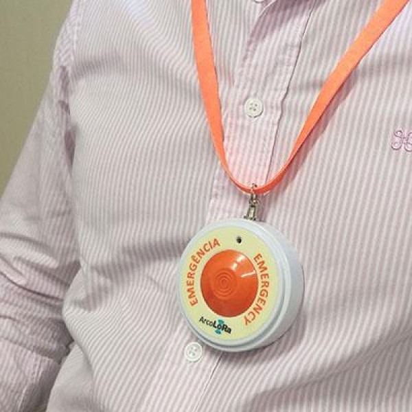 Alarmes monitorados para cuidadores