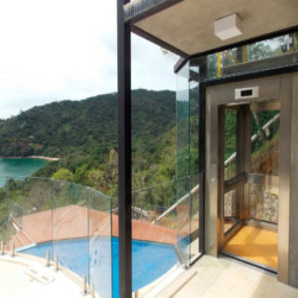 Elevador panorâmico residencial