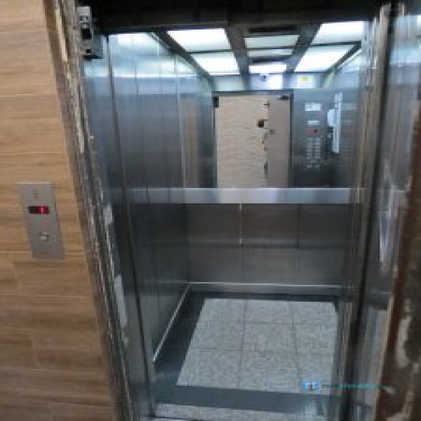 Manutenção preventiva e corretiva de elevadores