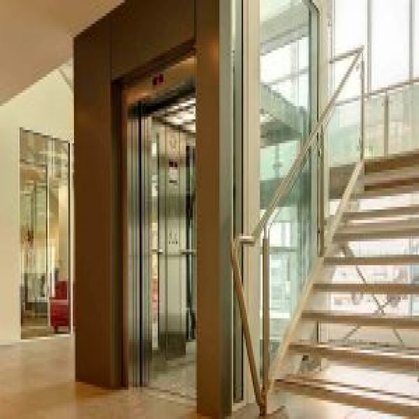 Manutenção preventiva e corretiva de elevadores