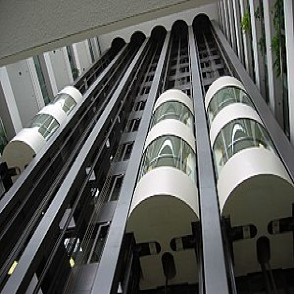 Manutenção preventiva e corretiva de elevadores