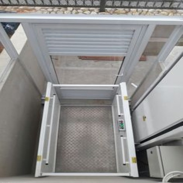 Plataforma elevatória acessibilidade