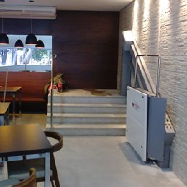 Plataforma elevatória acessibilidade