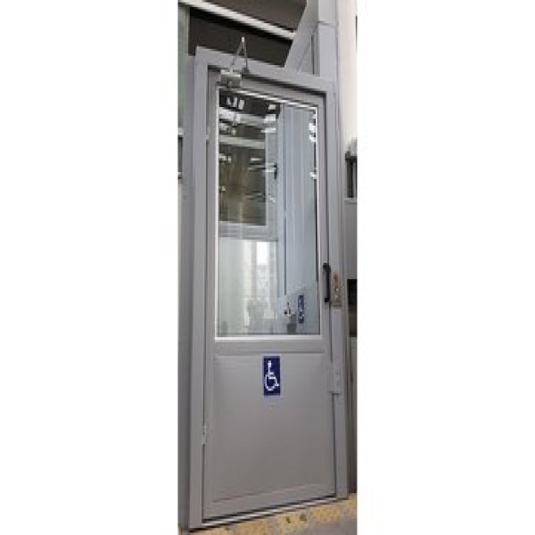 Plataforma elevatória acessibilidade
