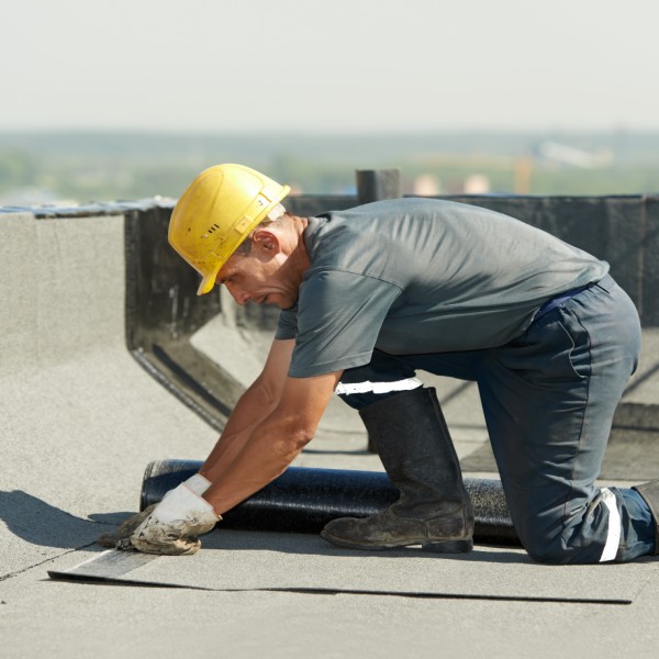 Aplicação de manta asfaltica para telhado em rj
