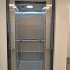 elevador com acessibilidade