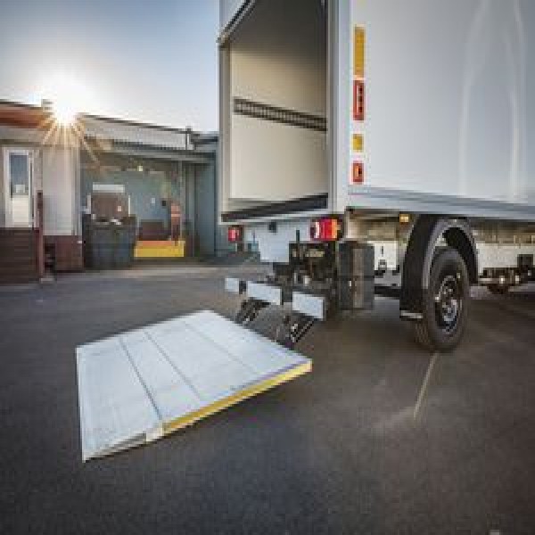 Plataforma elevatória quanto custa