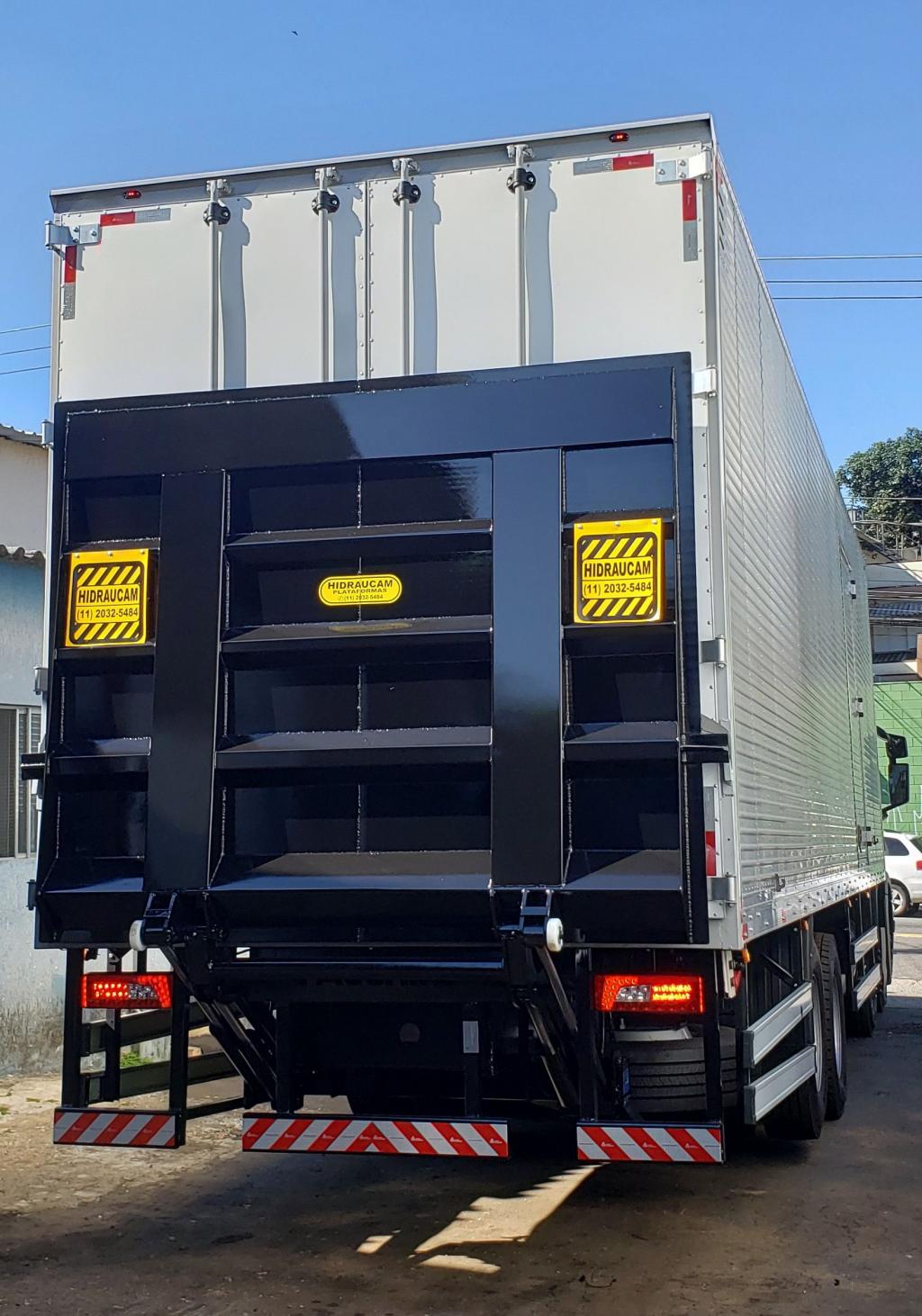 Doca De Carga E Descarga no Soluções Industriais