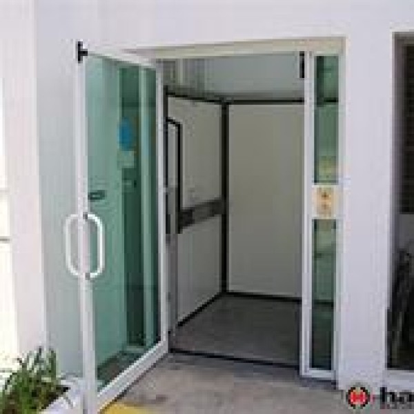 Elevador plataforma para cadeirantes