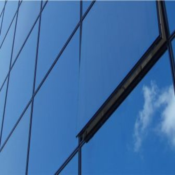 Fachada cortina com sistema stick