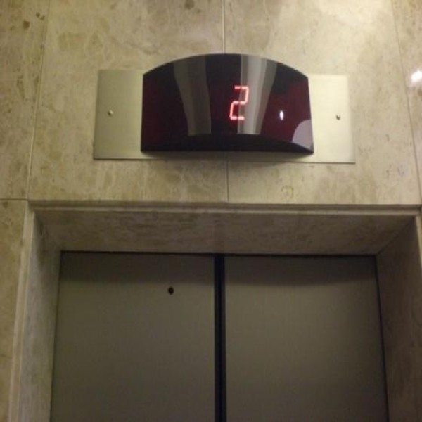 Fabricantes de elevadores no Brasil