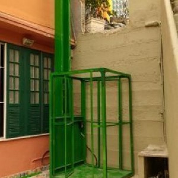 Elevador plataforma para cadeirantes