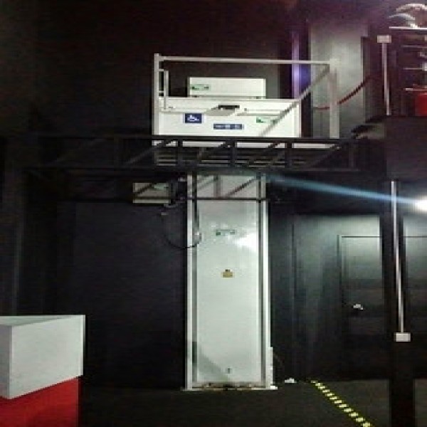 Elevador plataforma preço 